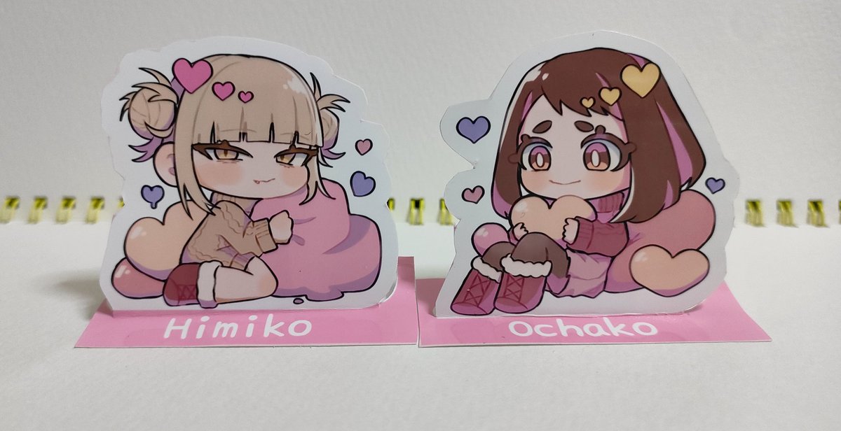 ⚠衣装捏造⚠
トガ茶でペーパースタンド作ってみた