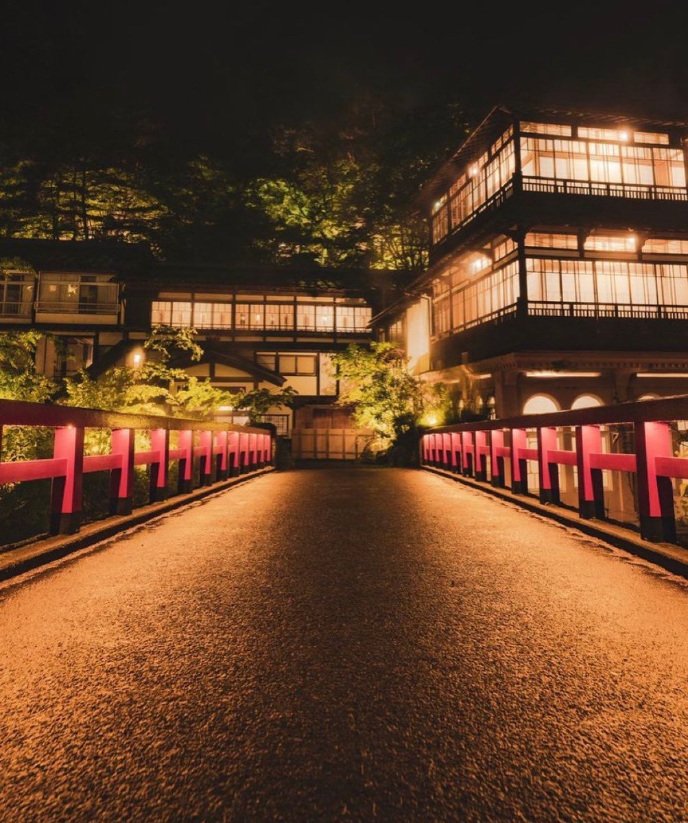 anime_'s tweet photo. Spirited Away in real life https://t.co/trapPq4BmV
