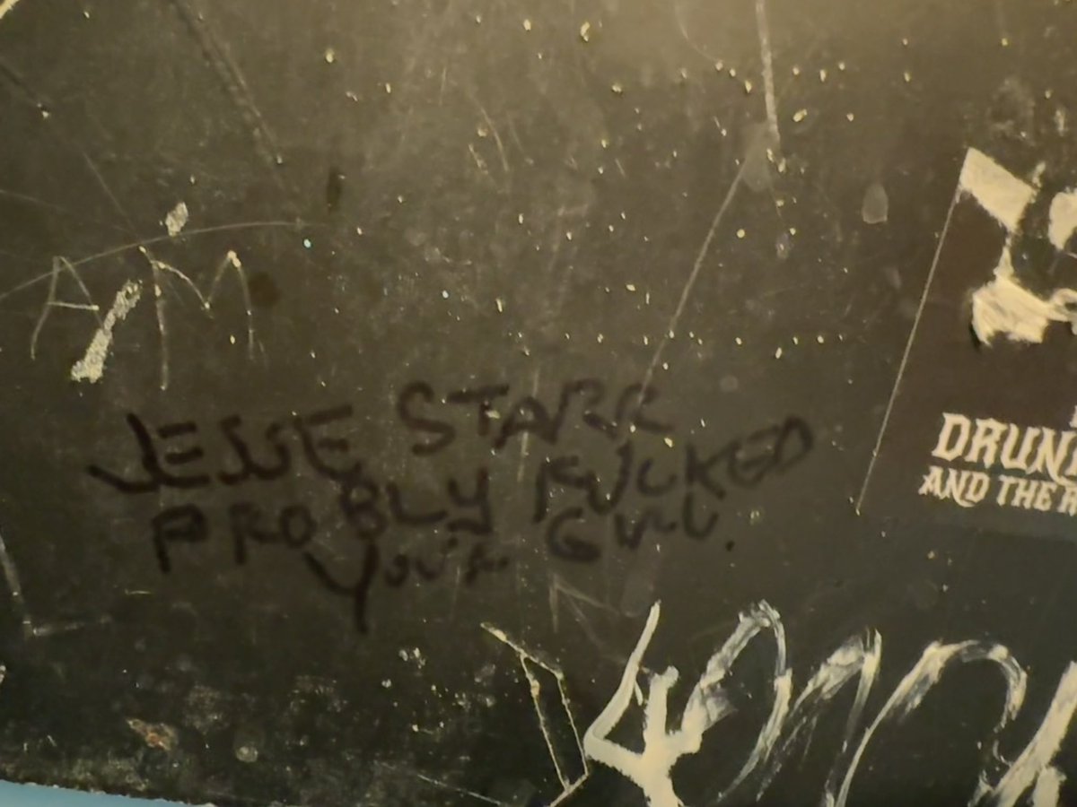kevinmooseran's tweet photo. Favorite bathroom graffiti? 1, 2 or 3 https://t.co/YwwlJpDXV9