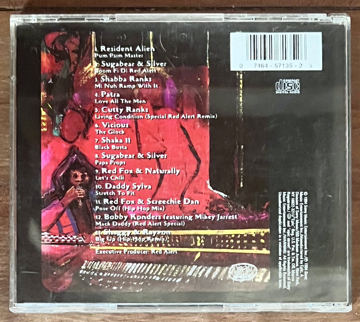 STIFFYBOTHWINGS's tweet photo. DJ RED ALERT PROPMASTER DANCEHALL SHOW (1994)

#redalert #dj #ragga #raggahiphop #dancehall #hiphop #mixcd #jamaica #90s https://t.co/n1szpFvsc4