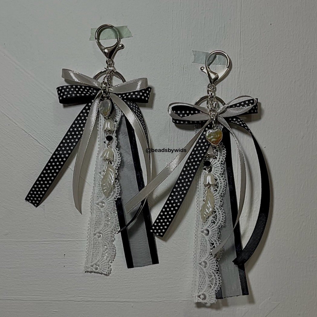 beadsbywids's tweet photo. Abis buat design bagcharm baruu nihh✨🌷💕 siapa mau orderr?? Xixixixi https://t.co/QhfQxNY6p8