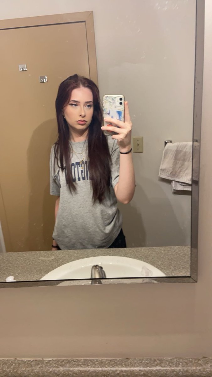 b4tedttv's tweet photo. nothing this school year has gone right and i’ve been major afk but hey!! i am still alive and breathing, here’s ur proof: https://t.co/FMqOmfq49i