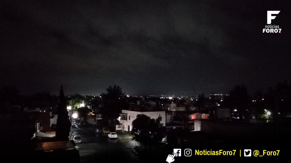 _almomento's tweet photo. 🌧️ #AsíLasCosas
Los remanentes del #HuracanJhon alcanzó este día la zona centro del país. 

En #Tizayuca, a lo largo de este jueves, hubo lluvia y esta noche continúa nublado.

📸 RafaPeriodista y Roxsana Chávez 

👥 #InformarParaDecidir 
♻️ #ComentaYComparte https://t.co/XMVtJ6k0wR