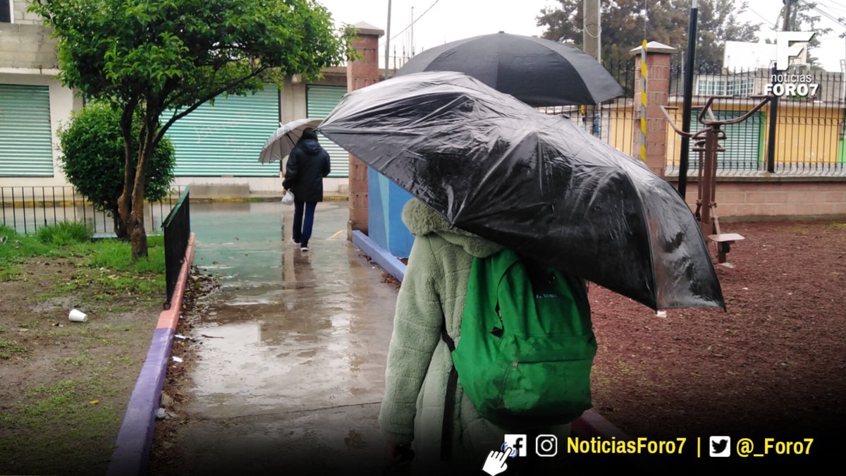 _almomento's tweet photo. 🌧️ #AsíLasCosas
Los remanentes del #HuracanJhon alcanzó este día la zona centro del país. 

En #Tizayuca, a lo largo de este jueves, hubo lluvia y esta noche continúa nublado.

📸 RafaPeriodista y Roxsana Chávez 

👥 #InformarParaDecidir 
♻️ #ComentaYComparte https://t.co/XMVtJ6k0wR