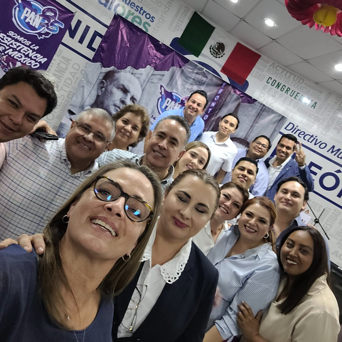 85 aniversario de <a href="/AccionNacional/">Acción Nacional</a>, un puntal de la democracia en #México! Un gran orgullo ser panista! <a href="/JZERMENOI/">Jorge Zermeño Infante</a> <a href="/elisamaldonadol/">elisa maldonado</a> <a href="/GerardoAguado/">Gerardo Aguado Gómez</a> <a href="/memo_anaya/">Guillermo Anaya</a> <a href="/lumba_gm/">Armando Gonzalez</a>