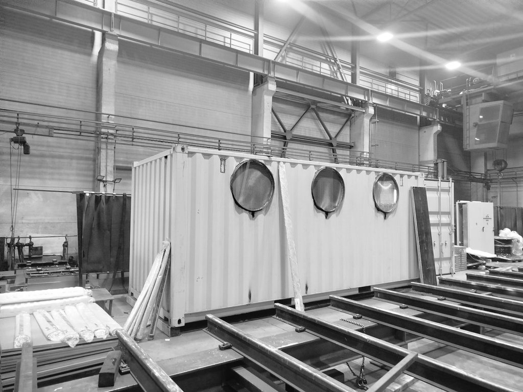 LukasPetricko's tweet image. Classic engineering always completes assembly. Of course it&apos;s secret, but it could be an energy gadget or even a secret super computer... ahem
#engineeringmatters