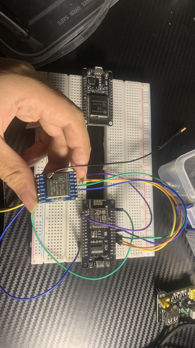 dvdcantcode's tweet photo. Hello everyone soo this is my semi #studytwt nice to see y’all, im just sharing post about computer science or engineering
☠️ system and network engineering student ☠️
Name: Dvd (david / dave)
age: 17y.o
hobbies: make some stuff
interested in: system internet of things https://t.co/Pg8Juyfnd2