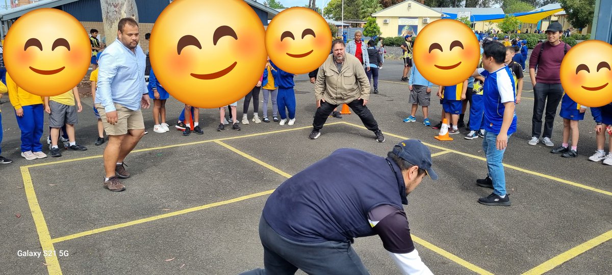 Neil Bourke (@neilbourke2) on Twitter photo Finishing the term with a staff handball tournament with the winning staff member to take on the winning student for ultimate handball glory <a href="/CanleyHeightsPS/">Canley Heights PS</a> Finishing the term with a staff handball tournament with the winning staff member to take on the winning student for ultimate handball glory <a href="/CanleyHeightsPS/">Canley Heights PS</a>