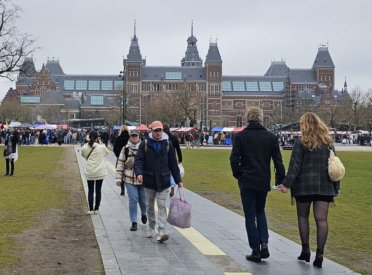 Jw_rivas's tweet photo. From young love to a lifetime of memories, every step tells a story. Amsterdam’s charm brings all generations together. How do you see love evolving through the years? https://t.co/cSRLLv3eHF