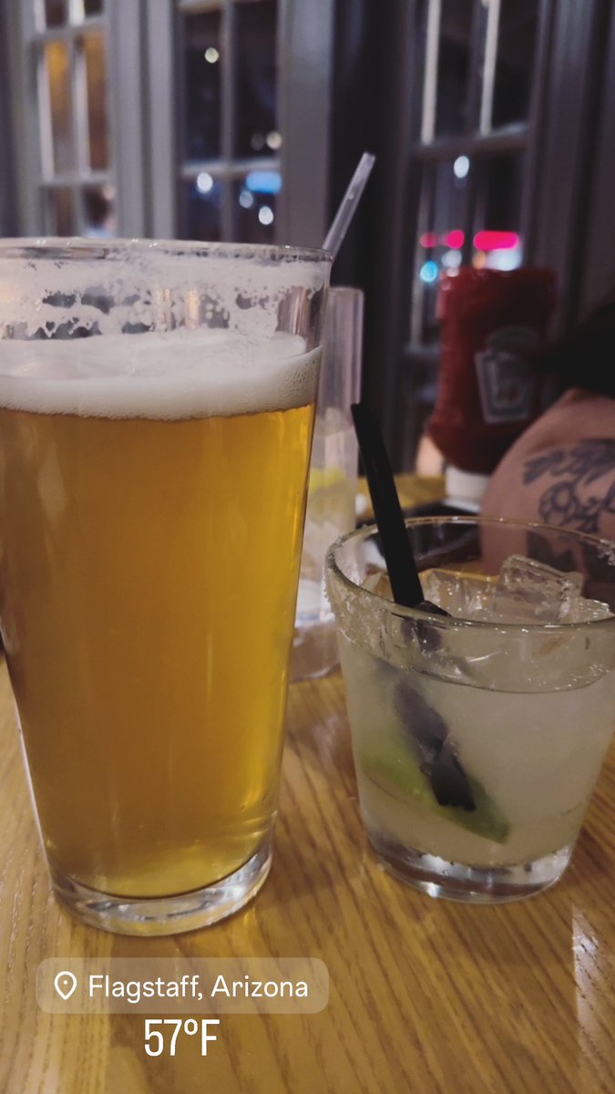 ToTah_NAZ's tweet photo. #Daughter and #Mom night #ThirstyThursday π» #Appz and Tingz #IPA https://t.co/7yJ624U6zs