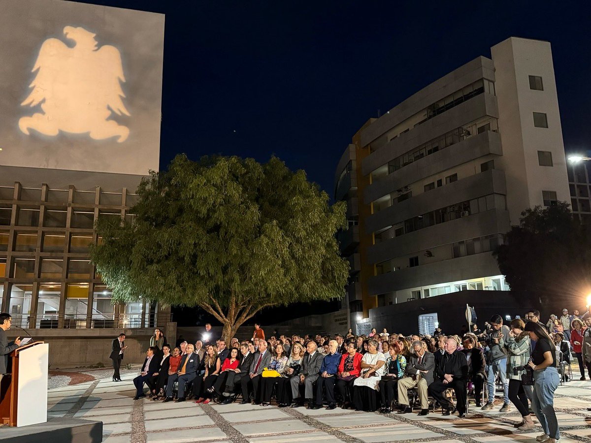 Turismo_SLP's tweet image. El día de hoy la Universidad Autónoma de San Luis Potosí UASLP inauguró el #MUPI (Museo Universitario) donde tendrán diversas exposiciones de arte contemporáneo.

¡Ven y conócelo! 

#TurismoMunicipal 
@SLPMunicipio 
@EF_Galindo
