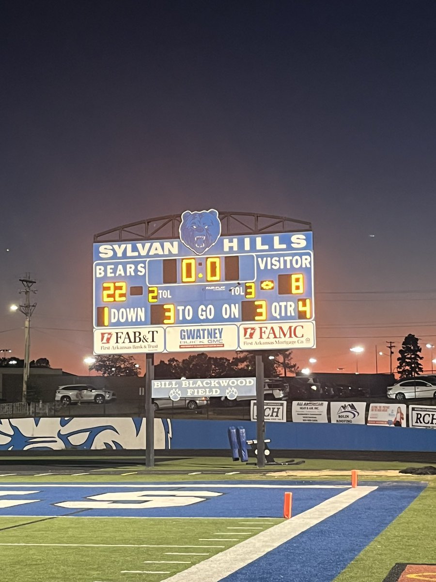 SHBearsFB's tweet photo. 9th grade Bears roll over Watson Chapel tonight 22-8! Great job boys! Go Bears! https://t.co/o77lZwTS6D