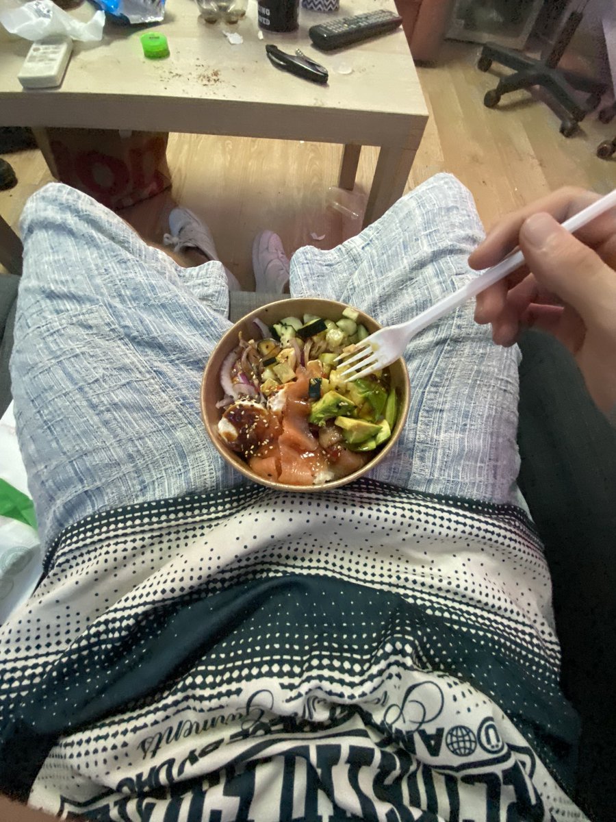 zakyoooo's tweet photo. llevo más de 1 mes en el estudio todos los días, aveces hasta durmiendo en el sofá pero se viene algo grande.. 🪸🍬🏘️🌤️🪆🪼 https://t.co/vJ8nB2X20R