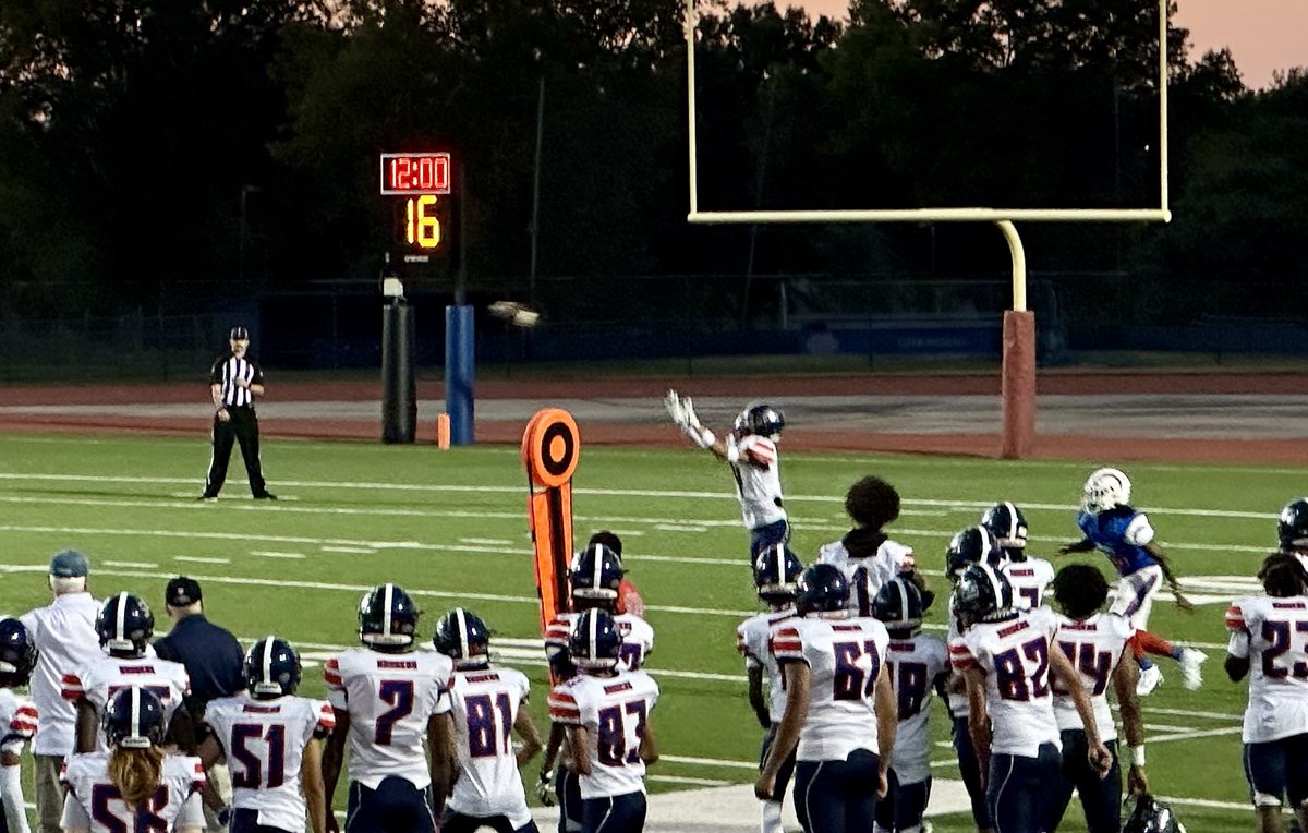 OAKS WARRIORS FOOTBALL tweet media