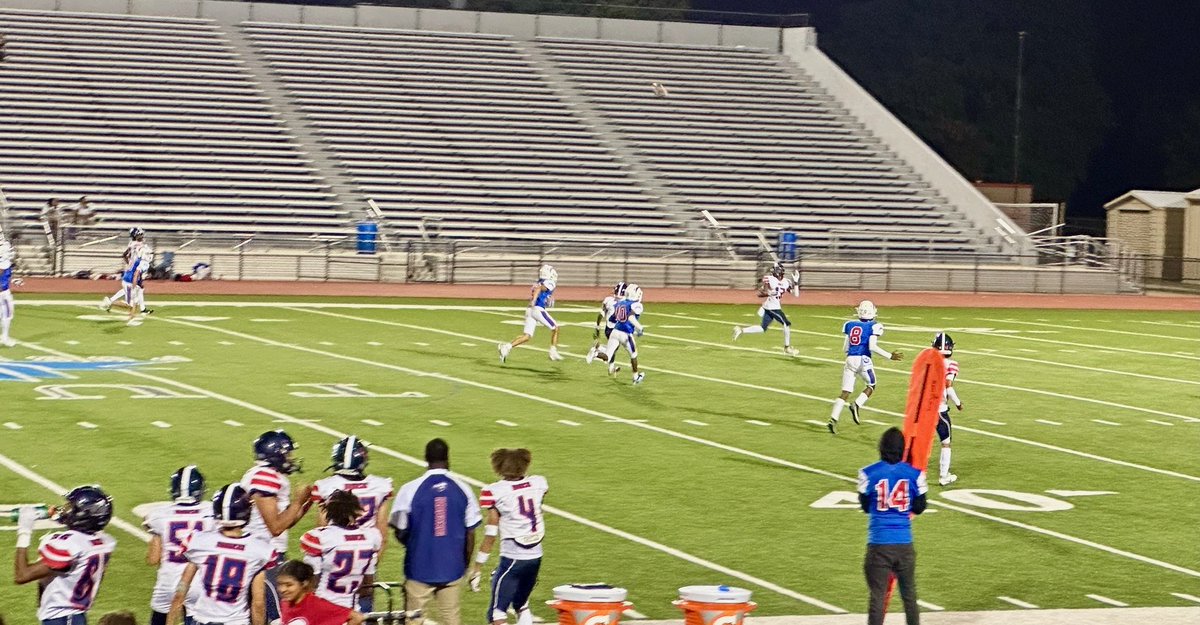 OAKS WARRIORS FOOTBALL tweet media