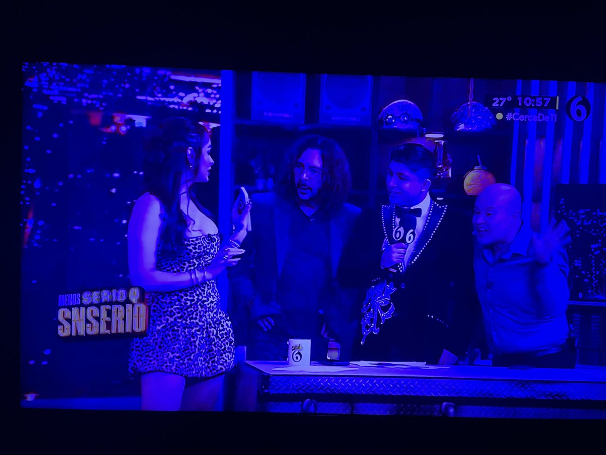 viviseaa's tweet photo. @OscarBurgosTv viéndote y como siempre … un placer https://t.co/VeRYPG8fkW