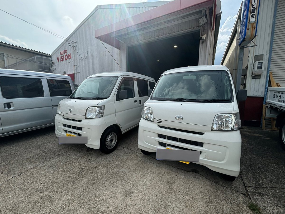 calix_company's tweet image. 弊社もドライバーやエリアが着々と増えてきている為、本日は春日井市のオートヴィジョンさんに車両をご用意していただきました。
内外装共に大変綺麗でアフターケアもしっかりしていただけるとの事です！
今後もお世話になります。