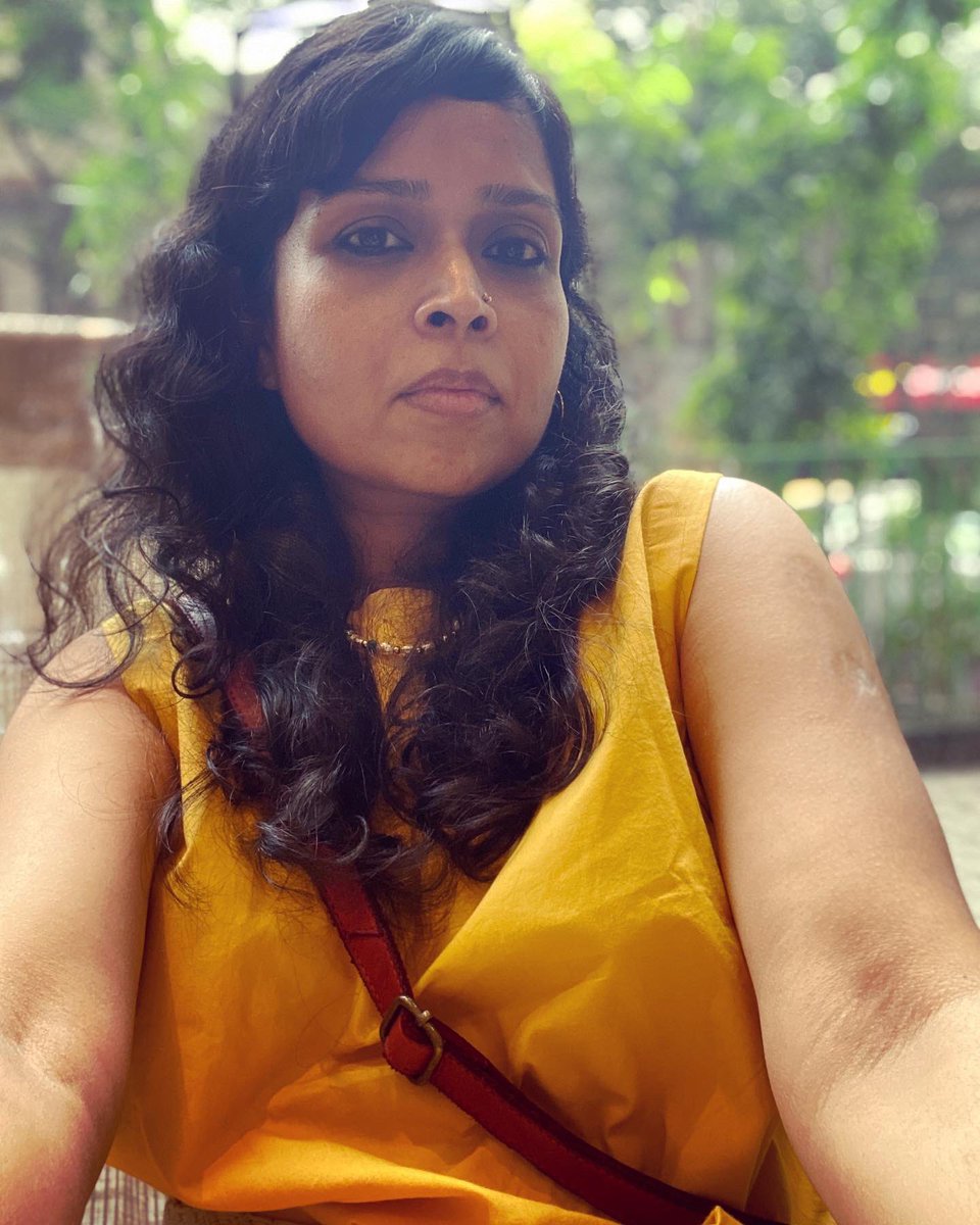 papercheesecake's tweet photo. Between longing and leaving; this city. A wonderful talk in Calcutta about memory, partition and it's undiscovered archives in Summer of Then. Anjum Katyal and I at @kccinkolkata and KCC library. Many thanks to @ennkishore for the black & white photos of the talk. #summerofthen https://t.co/Izxp2rU8Z7