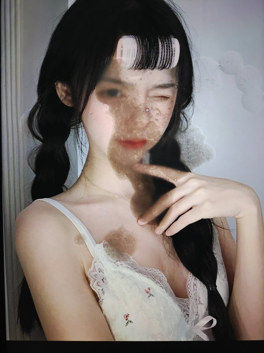 laurelsylvia2's tweet photo. @linhuiyinvv 又射给小茵了 #射屏 #意淫 #盯射 #反差 #射屏返图 https://t.co/GrXBiUNsfN