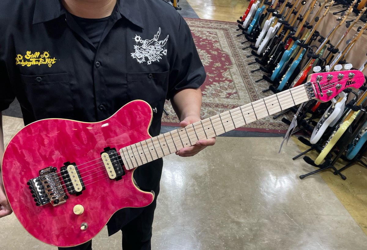 1484shibuya's tweet photo. ［エレキフロア］

AX40 が待望の日本限定復刻❗️❗️
手に入れやすい価格でございます☺️

是非店頭で試奏してみてください🎸

＃イシバシ楽器渋谷店　＃Musicman ＃Sterling ＃エレキギター　＃AX40 
https://t.co/NXOnEqc1s8 https://t.co/QDyJQEOEYw