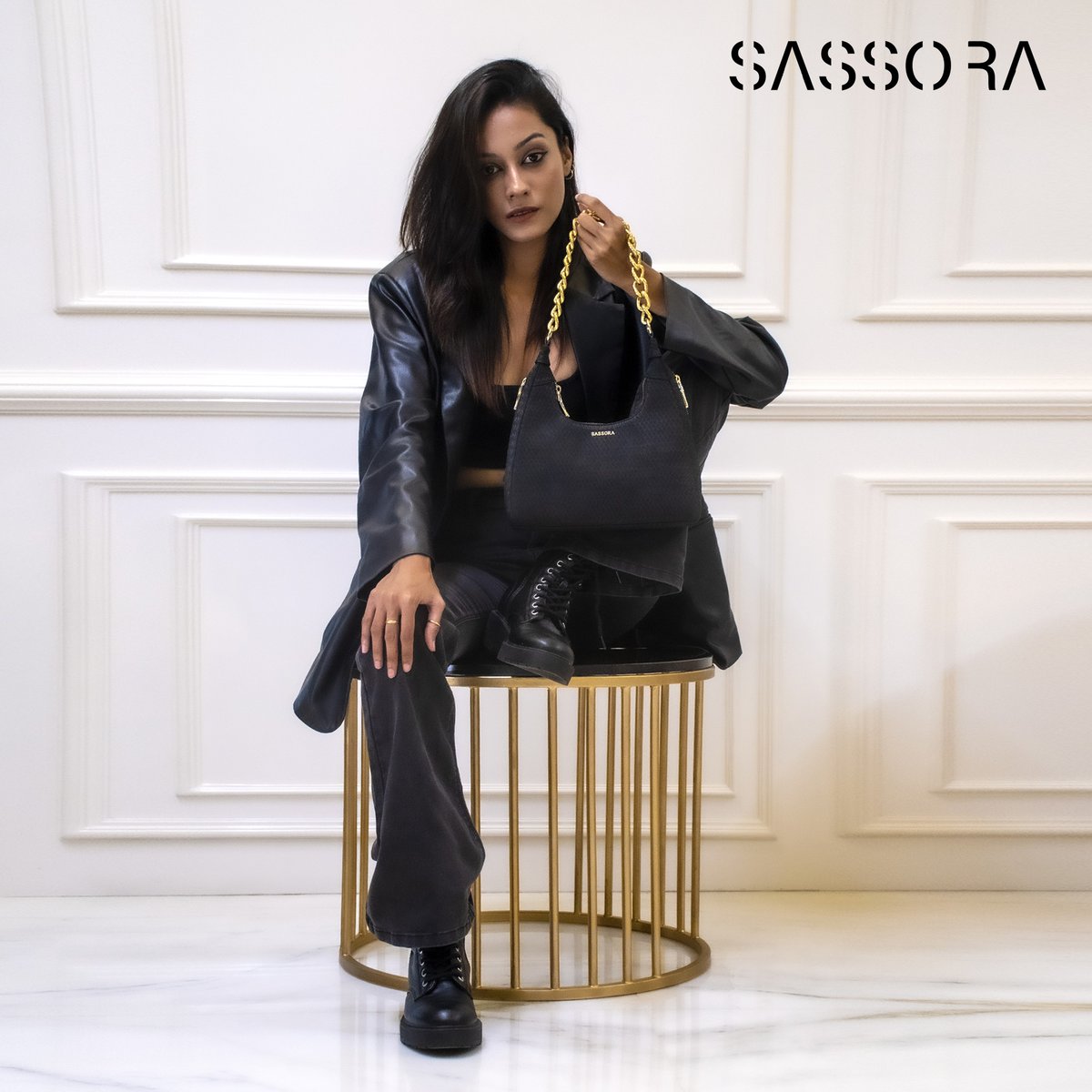 LeathermanFash's tweet photo. Sassora MEI Black Leather Textured Small Hobo Bag
Available on : 👇👇
https://t.co/tD9yCkIyxF
#Sassora #fashion #genuineleather #women #hobobag https://t.co/l4t3HP21aE