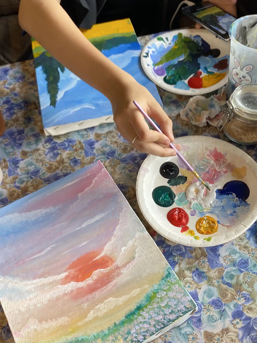 phxbcu's tweet photo. 🎨 Workshop for Art 🎨

🗓 สถานที่: โซน Students M ⏰ เวลา: 17.00 น. 📜 กิจกรรม: Workshop วาดภาพบนกระดาษสี่เหลี่ยม
 💸 ค่าใช้จ่าย: เพียง 50 บาทเท่านั้น!
✨ ไฮไลต์: สามารถเลือกใช้สีได้ทุกแบบตามใจชอบ https://t.co/DB2lxchNaz