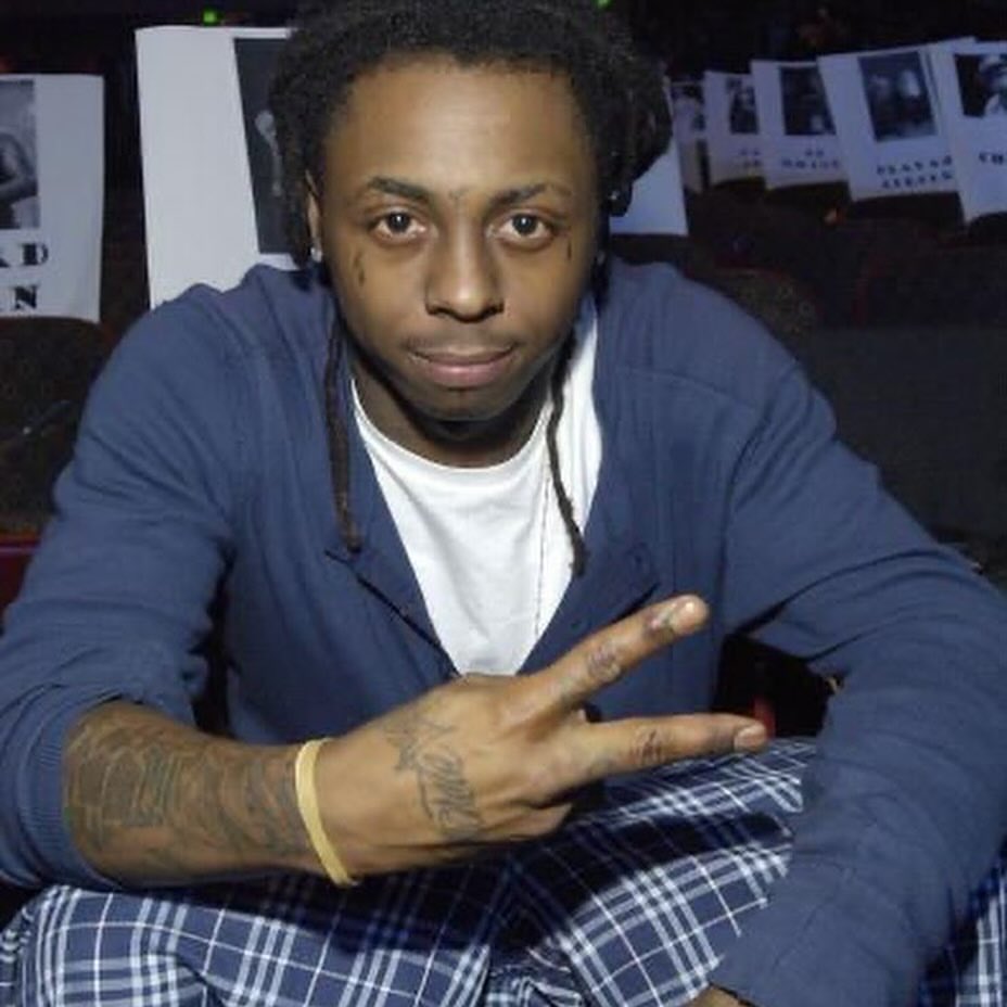 BiggestSharkk's tweet photo. Happiest Birthday To The Greatest Rapper Alive Weezy F Baby 🎂🐐 💎 https://t.co/I7ivZt6kfg