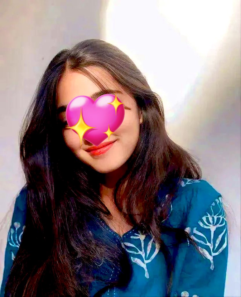 iamcharu_01's tweet photo. आपको कौनसी चॉकलेट पसंद है ?
1. Kitkat
2. Dairy milk
3. कोई और
#todaytoo https://t.co/o5Ns5Wch9z
