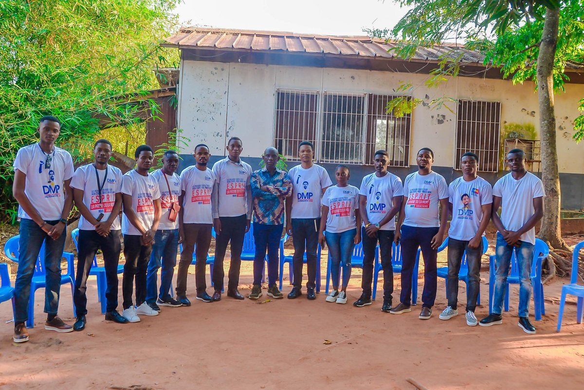 Dmpgrandkasai's tweet photo. VISITE DE COURTOISIE.
La Coordination Provinciale de la Dynamique Mutamba Président/ Kasaï-Oriental conduite par Me Prince, a effectué ce jeudi 26/09/ 2024, une visite de courtoisie auprès de Monsieur L'Abbé Blaise KANDA , l'un des plus Grands Pasteurs et Notables du Grand Kasaï. https://t.co/KY8N1fDdAZ