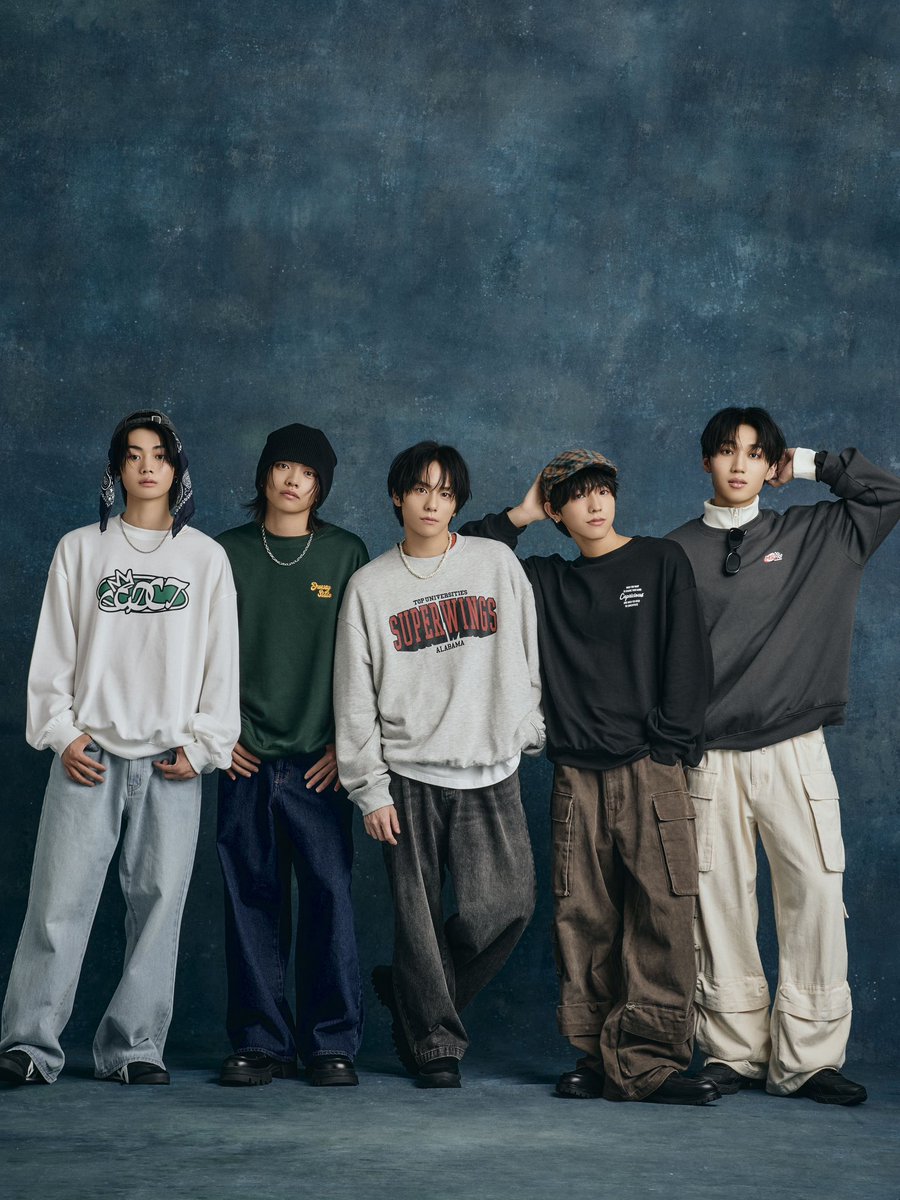 5人組ボーイズグループ''WILD BLUE” 彼らのデビューを記念して