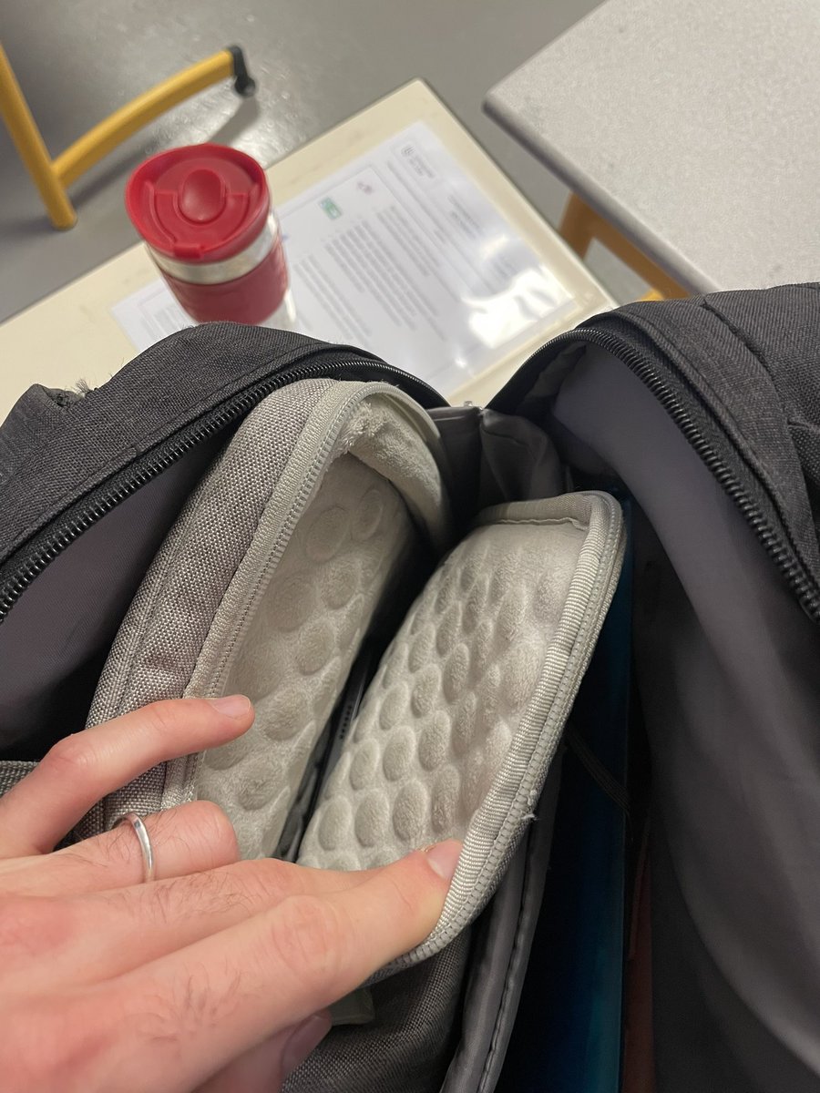 mostlymorg's tweet image. Thought my bag felt light.