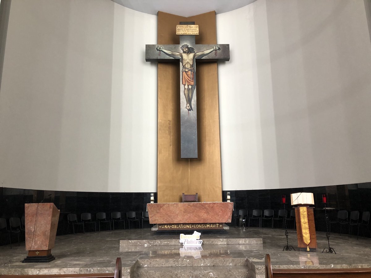 chuygarzam's tweet image. Digamos a Dios: Padre misericordioso, en todas las circunstancias y momentos de la vida, que nos fiemos de ti. Líbranos de buscar lo pasajero, pues sucumbiremos junto con ello.
#BendecidaNocheParaTi #ViveAlegreHoy #26Sept🇲🇽