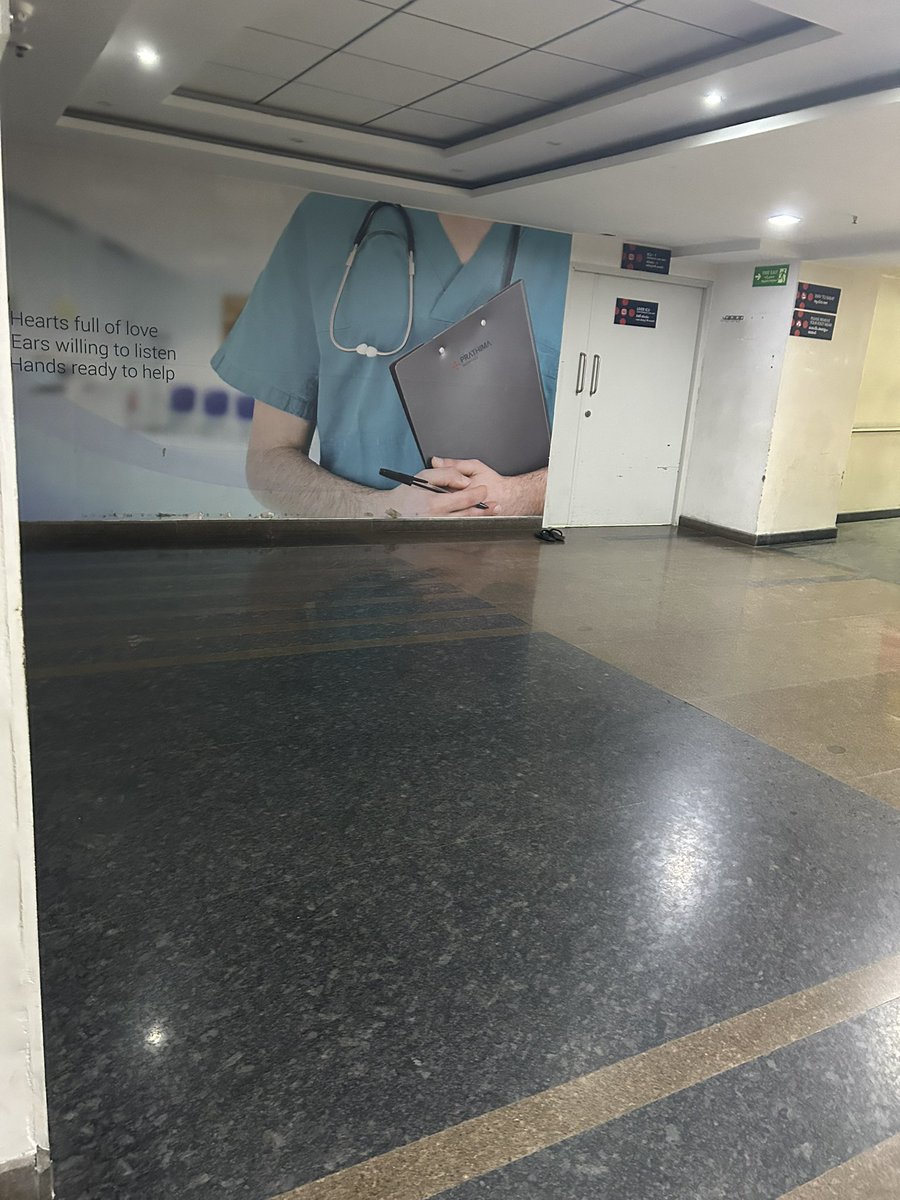 DurgaPenumalla's tweet photo. @prathimahealth There are no chairs in 2nd floor at Prathima Hospital Kachiguda. Doctors called the patient attenders. They went and need to stand more than 30min. If you can arrange few chairs, it will help to us. https://t.co/DHIoolMxLX