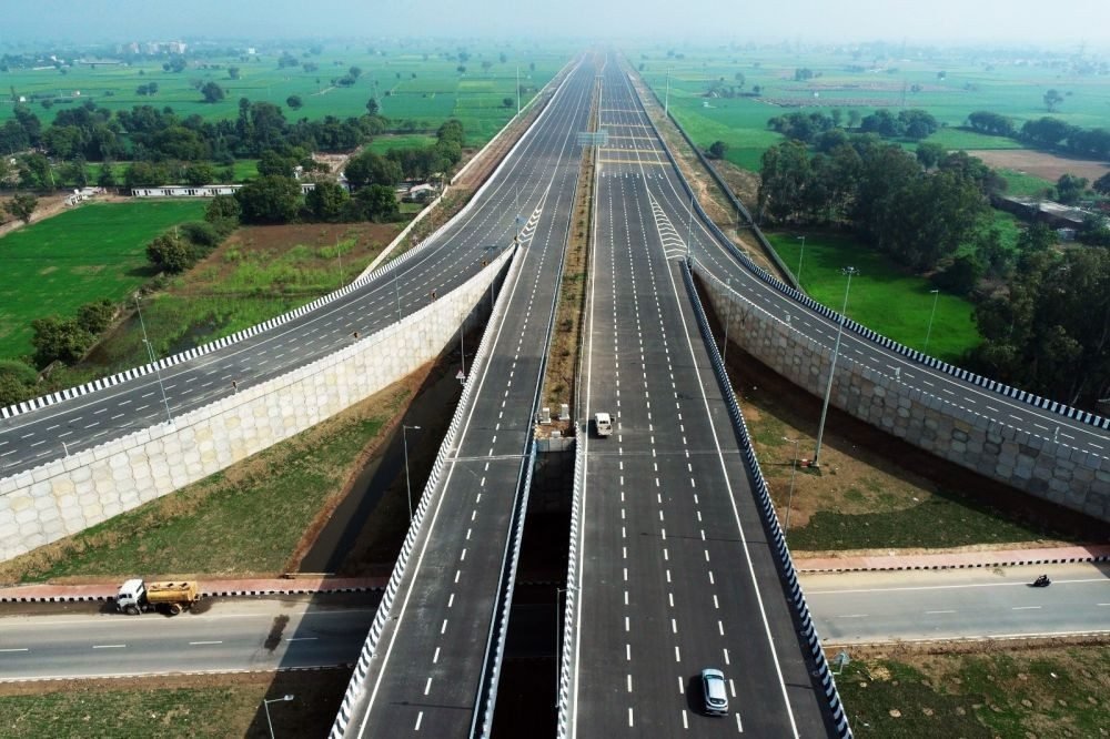 Indianinfoguide's tweet photo. 🚨 Government has proposed a new expressway from Aligarh(UP) to Palwal (HR) via NCR connecting Yamuna expressway in Noida.

#UttarPradesh 
#Haryana https://t.co/OXhu8DQJ33