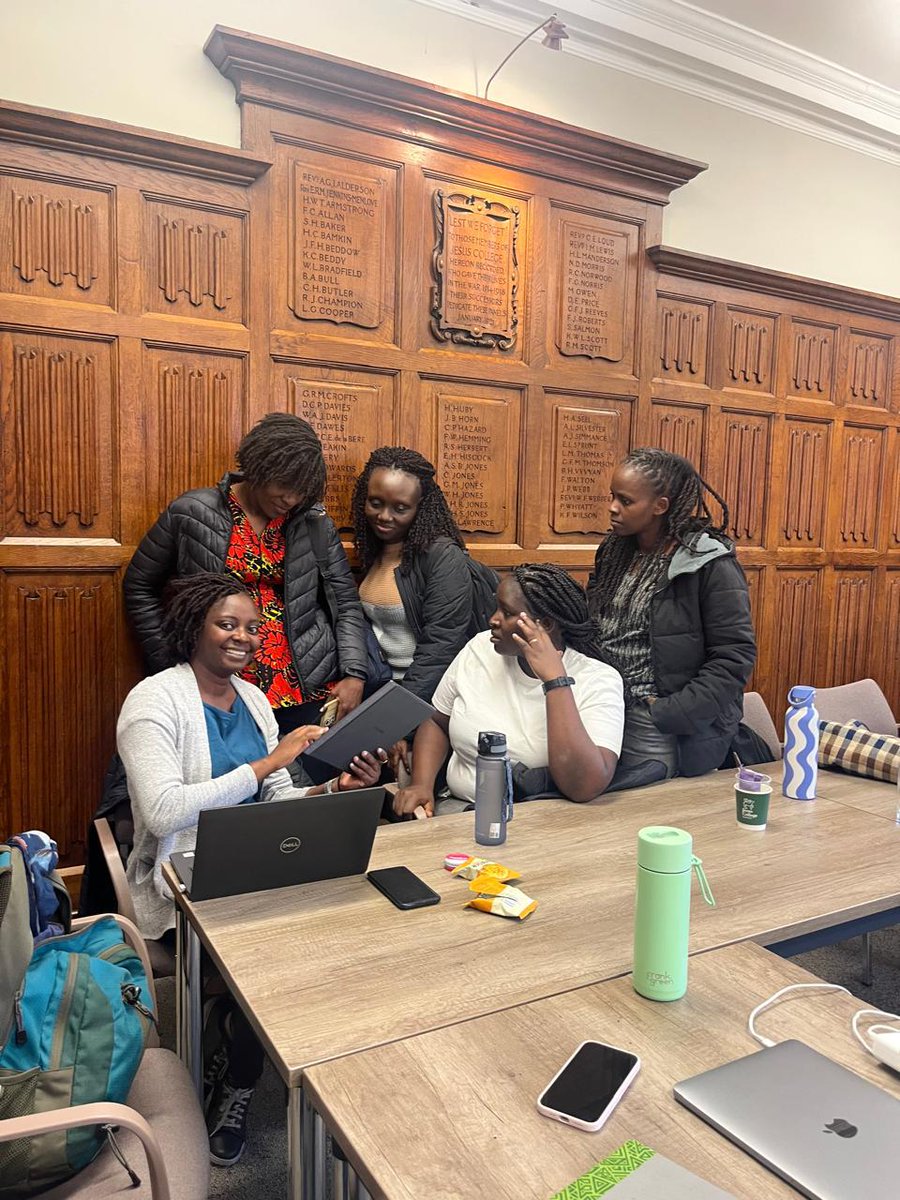 One Health Trust (@onehealthtrust) on Twitter photo Last week, OHT’s <a href="/DeepshikhaBath1/">Deepshikha Batheja</a> & Srishti Goel attended a #genderanalyses meeting at <a href="/JesusCollegeCam/">Jesus College</a>. They presented on the intersections of gender & #AMR.
Learn more Deepshikha's work at OHT : onehealthtrust.org/profile/our-te… Last week, OHT’s <a href="/DeepshikhaBath1/">Deepshikha Batheja</a> & Srishti Goel attended a #genderanalyses meeting at <a href="/JesusCollegeCam/">Jesus College</a>. They presented on the intersections of gender & #AMR.
Learn more Deepshikha's work at OHT : onehealthtrust.org/profile/our-te…