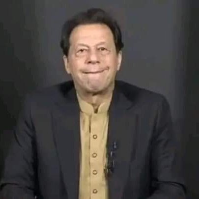 K A M I tweet media