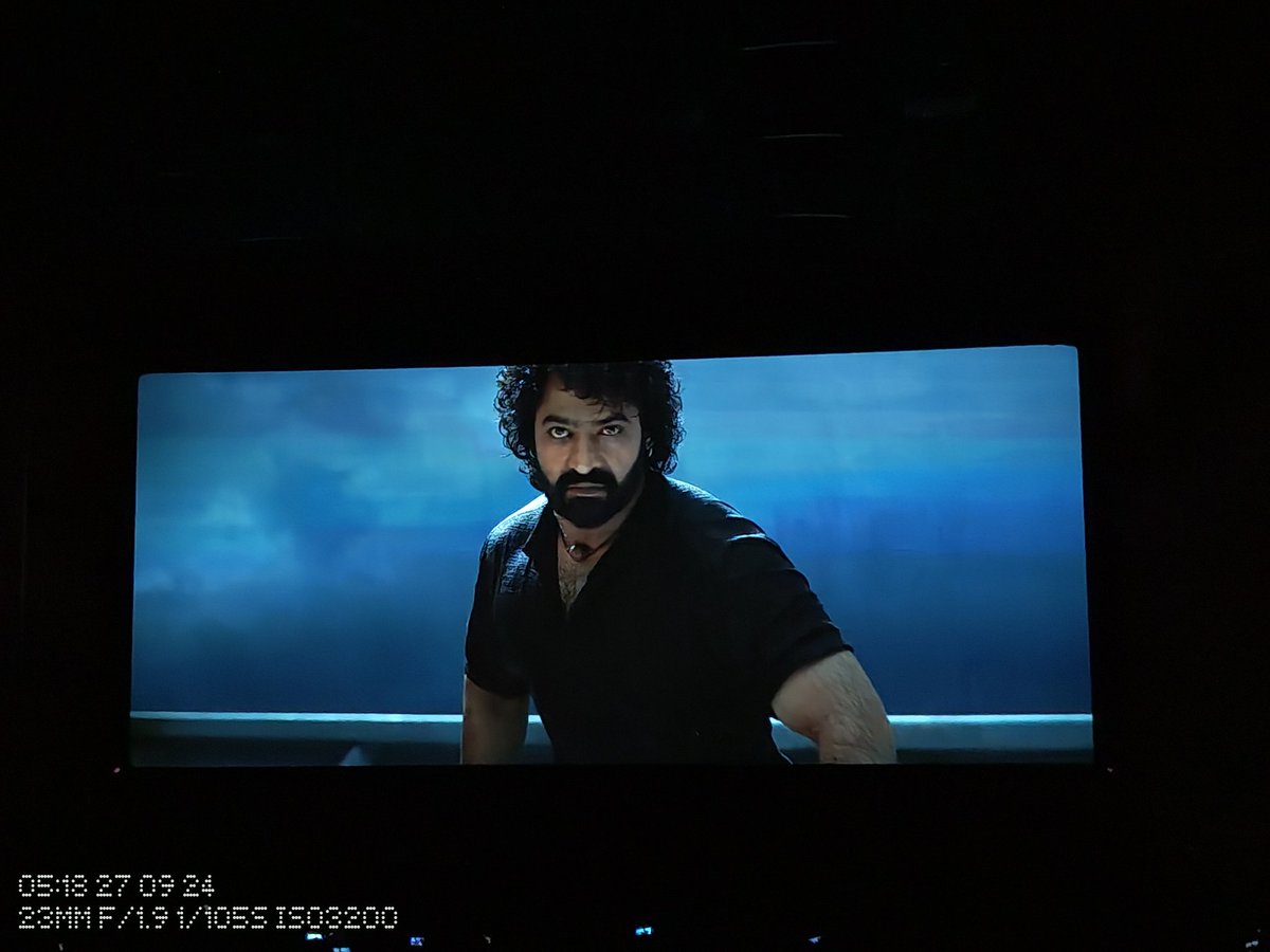 chanduONduty's tweet image. #Deavara massive hit,
Screen presence ka baap #NTR
Always for his fans 🙏🙏🙏🙏,
@tarak9999 
@NANDAMURIKALYAN 
@anirudhofficial 
@SivaKoratala 
Massive hugs to all devara team....❤️‍🔥❤️‍🔥❤️‍🔥❤️‍🔥❤️‍🔥❤️‍🔥❤️‍🔥❤️‍🔥❤️‍🔥❤️‍🔥❤️‍🔥❤️‍🔥❤️‍🔥