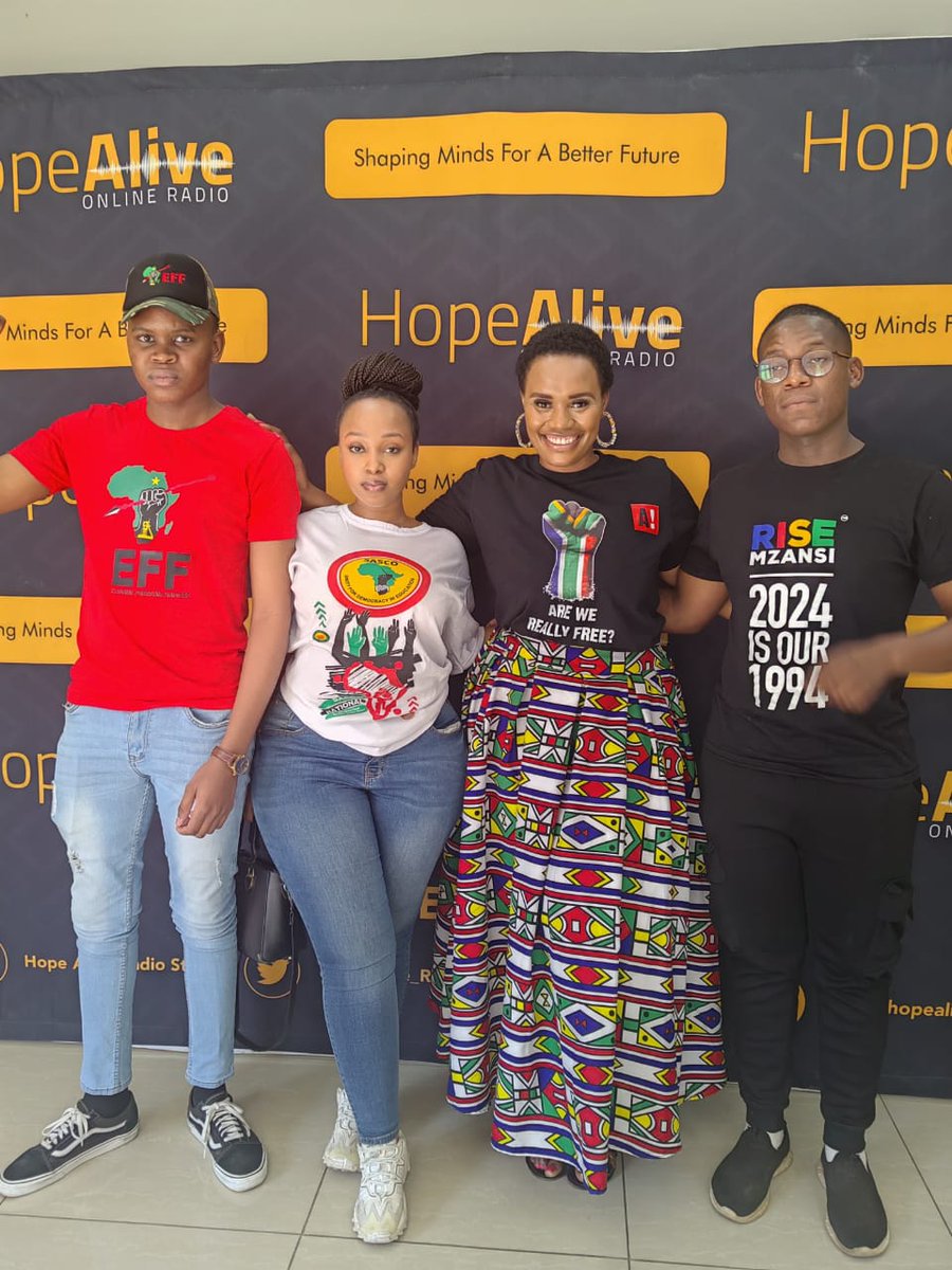 UjApksasco's tweet photo. As the campaign trail intensifies, our SRC candidate, Mandisa Hadebe got invited to @HopeAlive_Radio to unpack student activism at a broader level but also touch base on the upcoming UJ SRC Elections.
Winds of Change are blowing!
#UJAPK
#SASCOyabafundi
#SASCO33 https://t.co/vASKQO4BJS