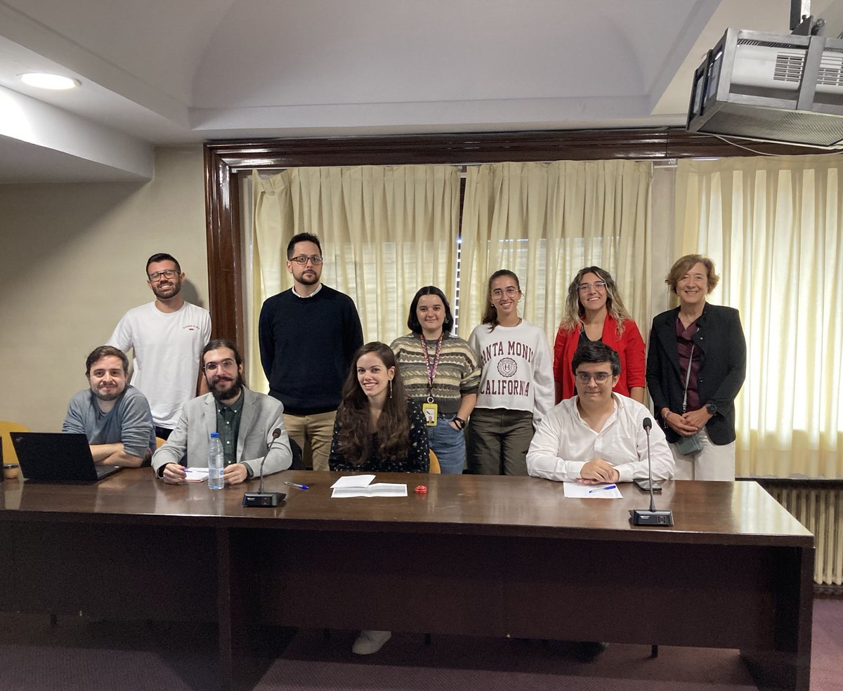 UCM_OrgChem's tweet photo. Yesterday, we had the opportunity to enjoy a day full of chemistry, discovering all the research happening at the faculty.🏫 Thanks to the organizing committee for their excellent work and congratulations especially to Jennifer (from @nazariolab) for her award! https://t.co/IQg0dGCGpV