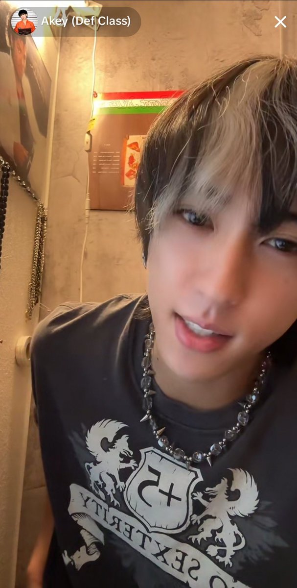 kwonjibin's tweet image. AKEY​ TIKTOK​ LIVE​ 🩷✨
น่ารัก🥰🥰
#DefClass​ #DefClass_AKEY