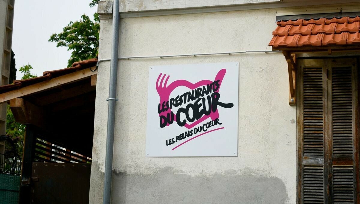 "Un bénéficiaire des Restos du Cœur sur dix est un bébé de moins de trois ans" rappelle Yves Mérillon, porte-parole des <a href="/restosducoeur/">Les Restos du Coeur</a> ➡️ l.franceinter.fr/4wl

#Le57Inter