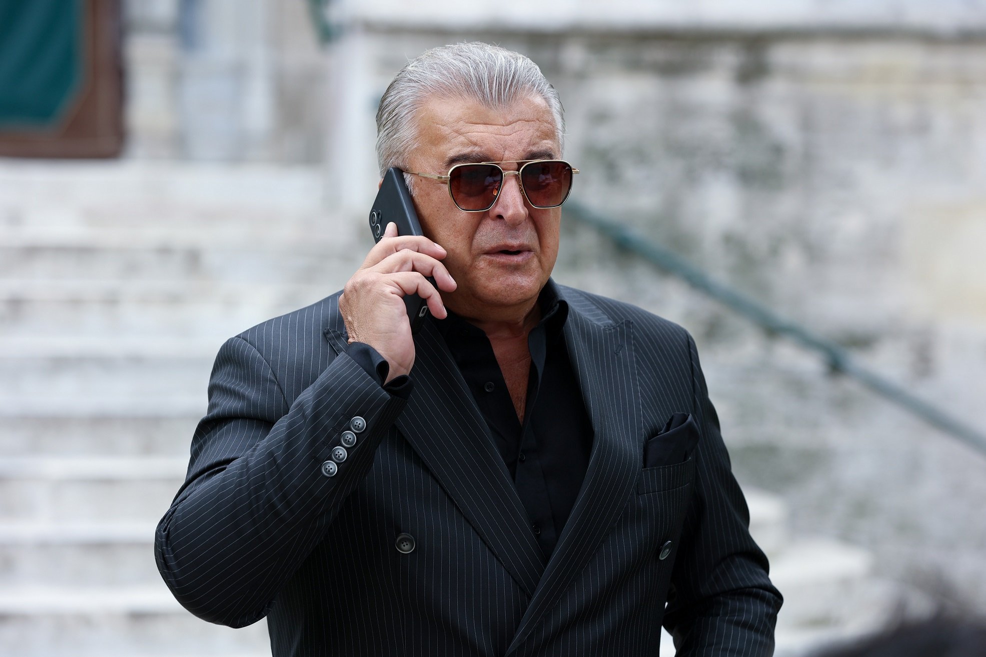 GYdmOaCakAAzM4D?format=jpg&name=large