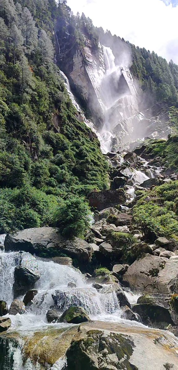 ilpfmh's tweet photo. Mawu Waterfall https://t.co/kxqCs7BOpT