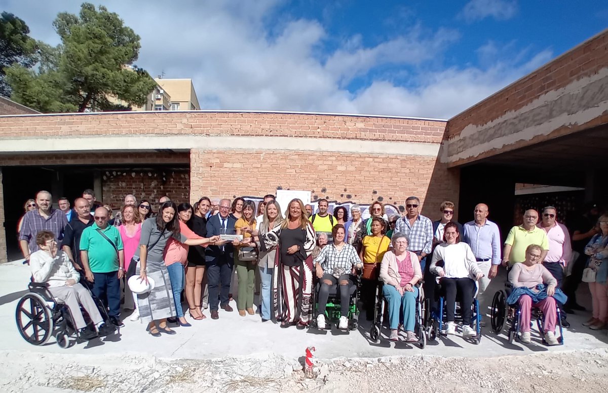 AngelaHidalgo07's tweet photo. #ADACEA #JAÉN
Un sueño hecho realidad🥰
Gracias a la subvención @IgualdadAND por importe 1️⃣, 2️⃣ MEu a favor @adaceajaen para la construcción de nuevo #CentroDeDía con 40 plazas para personas Daño Cerebral Adquirido.🏥
Enhorabuena @adaceajaen
Vuestro trabajo tiene recompensa!! 👏 https://t.co/SYIck6mZWY