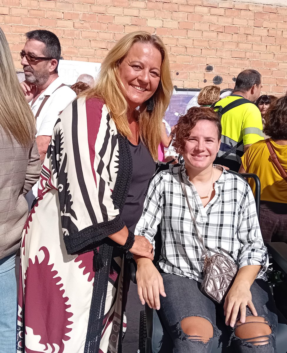 AngelaHidalgo07's tweet photo. #ADACEA #JAÉN
Un sueño hecho realidad🥰
Gracias a la subvención @IgualdadAND por importe 1️⃣, 2️⃣ MEu a favor @adaceajaen para la construcción de nuevo #CentroDeDía con 40 plazas para personas Daño Cerebral Adquirido.🏥
Enhorabuena @adaceajaen
Vuestro trabajo tiene recompensa!! 👏 https://t.co/SYIck6mZWY