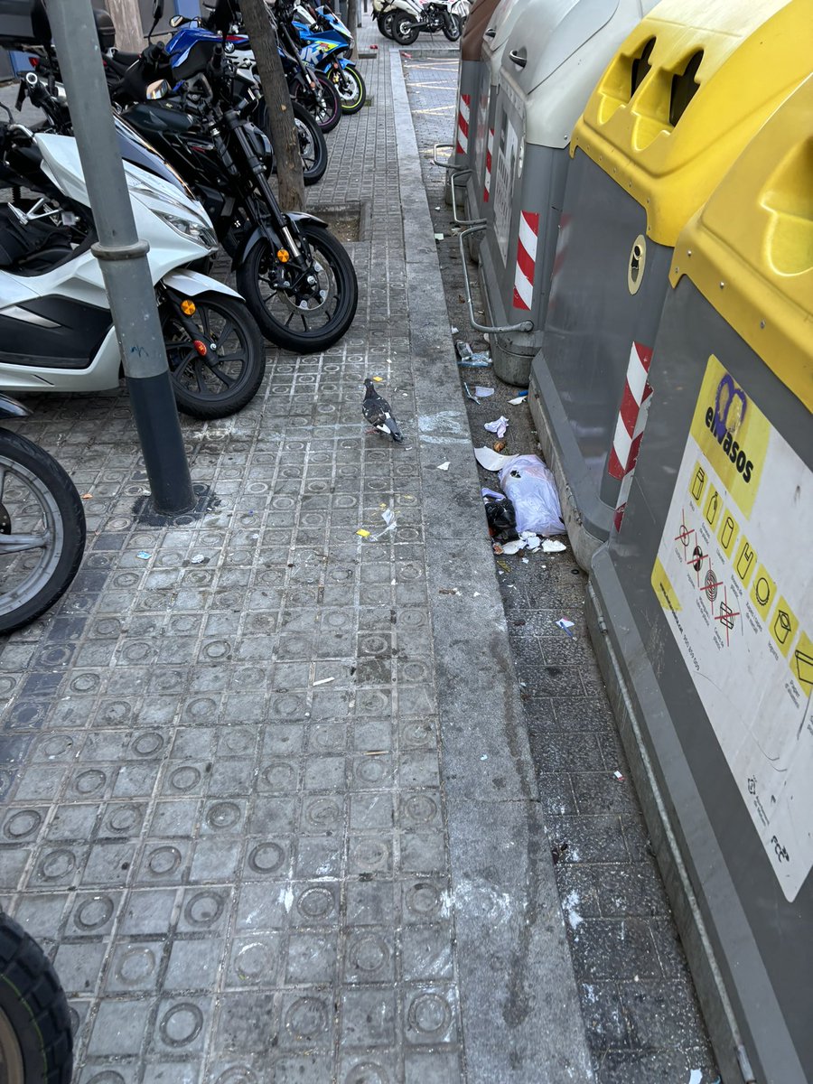 CataloOtger's tweet photo. @matarocat @naxo10_av @rikrd_1 @JordiAndreuP @jordicaceres7 @Jaumemataroni @jm_bs @JoseCasadoVOX @silviasaiz_1714 @CarlesLlach @ulldepollmataro @patrullamataro @PoliciaMataro @VilaFake @ercmataro @DBotePaz @JuntsperMataro @mataroneta @AlfonsCanela @sergimoralesd @XescoG @visit_mataro @MaVadell @font_mach @MonicaMasramon @pimcamprubi @annasalicru @carlesporta @MonicaLora_ @pscmataro @Capgros @TribunaMaresme @iniesta_er @LaVanguardia @EP_mataro @tvmataro 8:26 h a Santa Anna mar https://t.co/pbAwDOOFxi