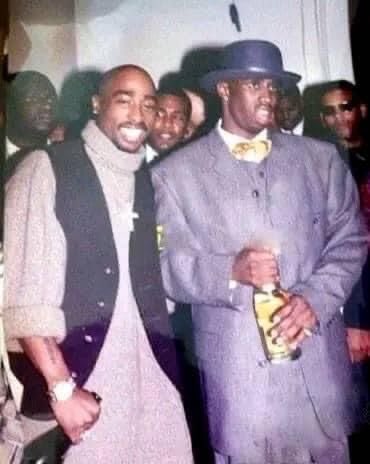 ThePadrepr's tweet photo. 3. A Detective Alleges He Organized Tupac's Murder And Thereby Responsible For Notorious Big.

With the death of Christopher "Notorious B.I.G." Wallace in 1997, Diddy lost both his best friend and Bad Boy's flagship artist. Yet according to ex-LAPD officer Greg Kading, responsible  for the deaths of both Biggie and arch-rival Tupac Shakur trace back to Diddy's door. Kading, who spent three years investigating both cases, alleges Diddy paid members of the Crips gang $1 million to kill Tupac in 1996.