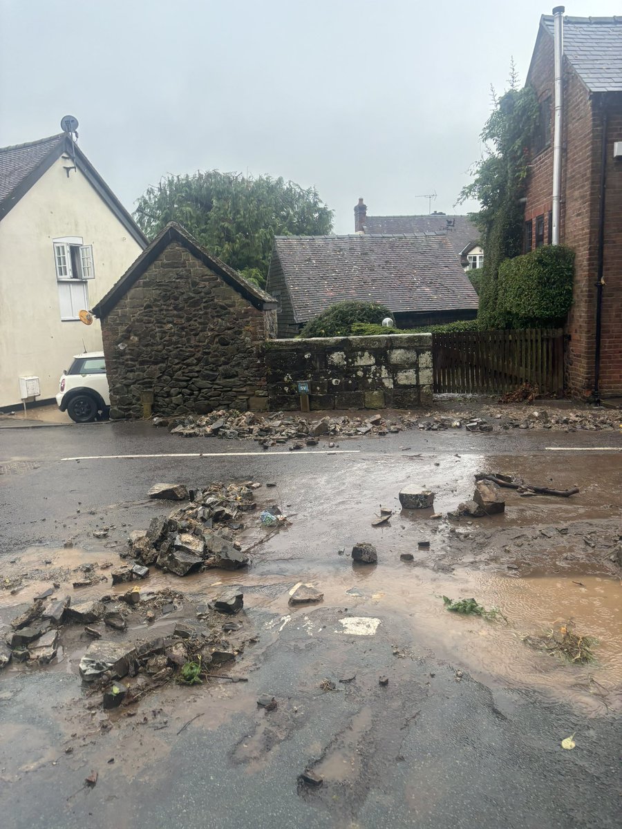 Craig Jackson (@sfrs_cjackson) on Twitter photo Last night I attended two flooding incidents due to an extreme weather event over Church Stretton and Wellington. A huge thank you to crews and <a href="/SFRS_Control/">SFRS Control</a> for their excellent response and compassion to their communities.
An effective multi agency response. <a href="/ShropshireStar/">Shropshire Star</a> Last night I attended two flooding incidents due to an extreme weather event over Church Stretton and Wellington. A huge thank you to crews and <a href="/SFRS_Control/">SFRS Control</a> for their excellent response and compassion to their communities.
An effective multi agency response. <a href="/ShropshireStar/">Shropshire Star</a>