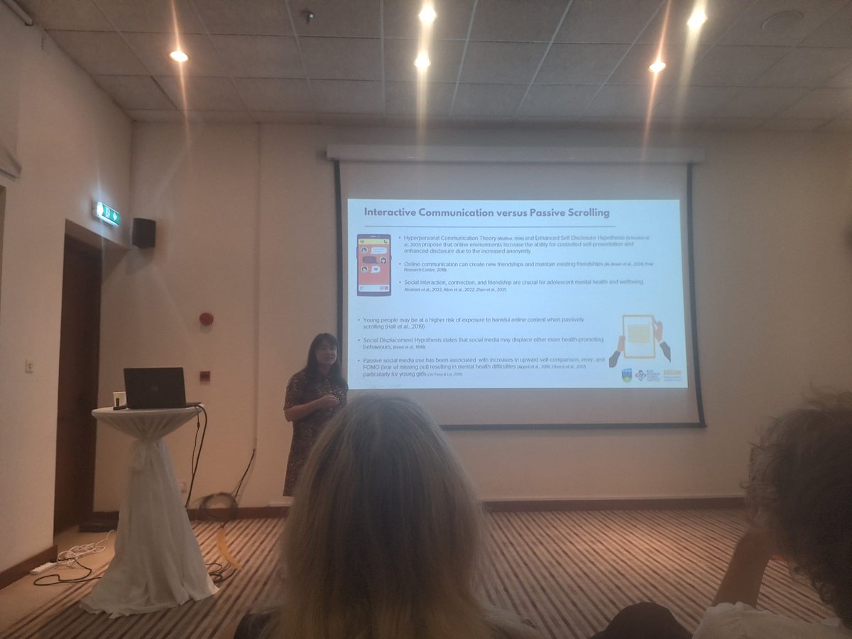 Amanda Fitzgerald (@amandafitzy) on Twitter photo <a href="/MariaTibbs1/">Maria Tibbs</a> presenting her PhD research on longitudinal relationship between social media and mental health <a href="/YMHlabUCD/">Youth Mental Health Lab UCD</a> <a href="/ucddublin/">University College Dublin</a> <a href="/YMHlabUCD/">Youth Mental Health Lab UCD</a> <a href="/SonyaDeschenes/">Dr Sonya Deschênes</a> <a href="/MariaTibbs1/">Maria Tibbs</a> presenting her PhD research on longitudinal relationship between social media and mental health <a href="/YMHlabUCD/">Youth Mental Health Lab UCD</a> <a href="/ucddublin/">University College Dublin</a> <a href="/YMHlabUCD/">Youth Mental Health Lab UCD</a> <a href="/SonyaDeschenes/">Dr Sonya Deschênes</a>