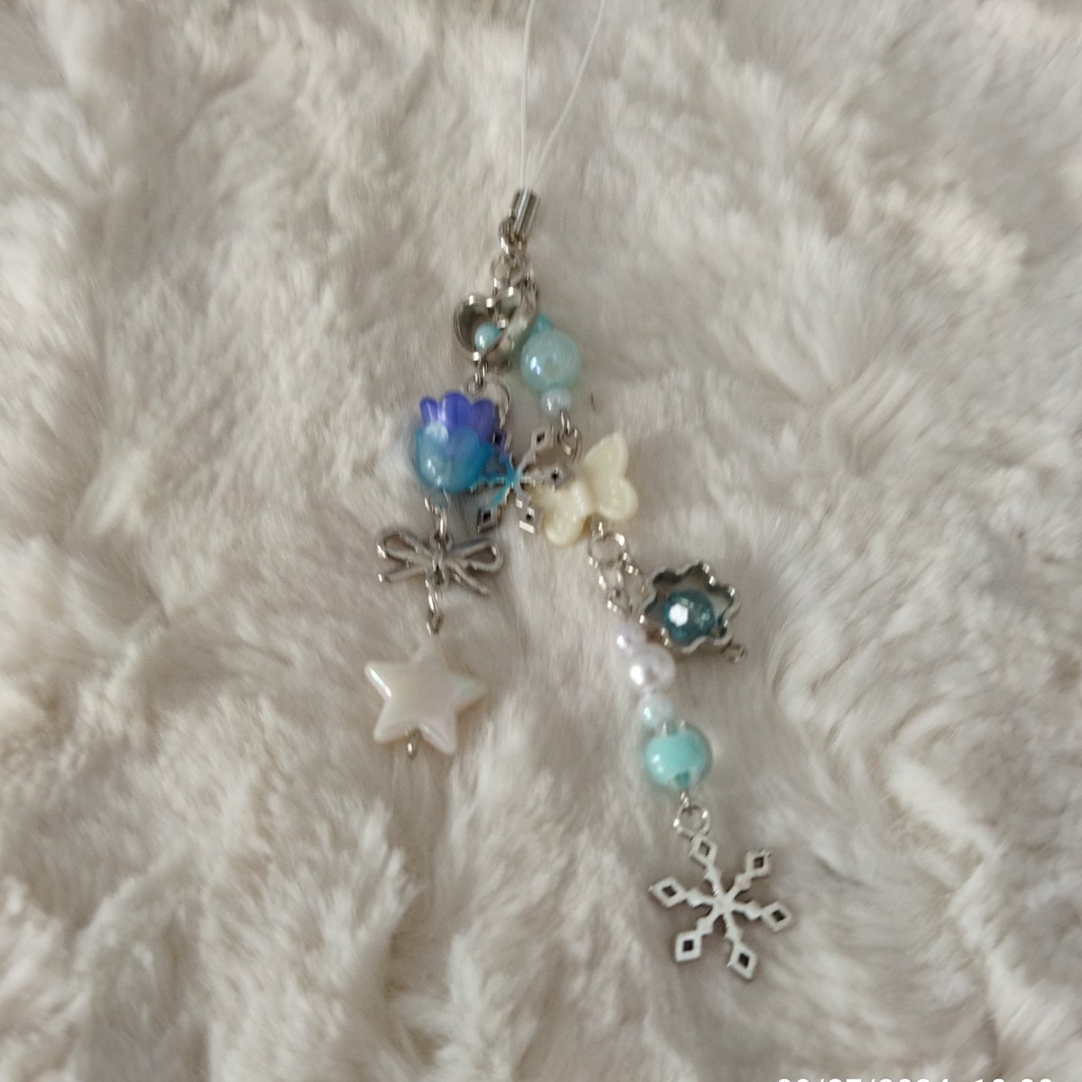 dlcrgnvndr_'s tweet photo. ⑅⁠ᵕ⁠༚⁠ᵕ⁠꒱⁠˖⁠♡ Happy Mail ♡
╰┈➤ ❝from: @am_carteu  | #tnx_am

hello~ my commissioned zayne inspired phone charm from you is here na po 🥺 omg its so pretty po in person aaaahhhhhh thank you so much again!!!! 💙❄️

#nanahauls https://t.co/OkHESPrno5
